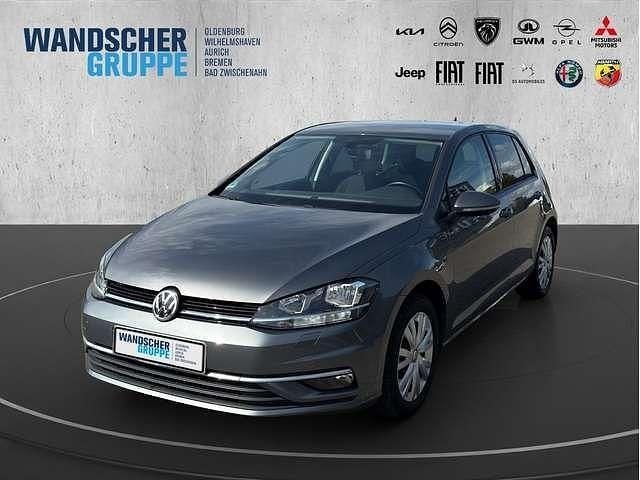 Idiumgrau Gebraucht 2017 VW Golf Sportsvan Sound Van / Kleinbus | 13.900 € (Guter Preis) - Bild 1/4
