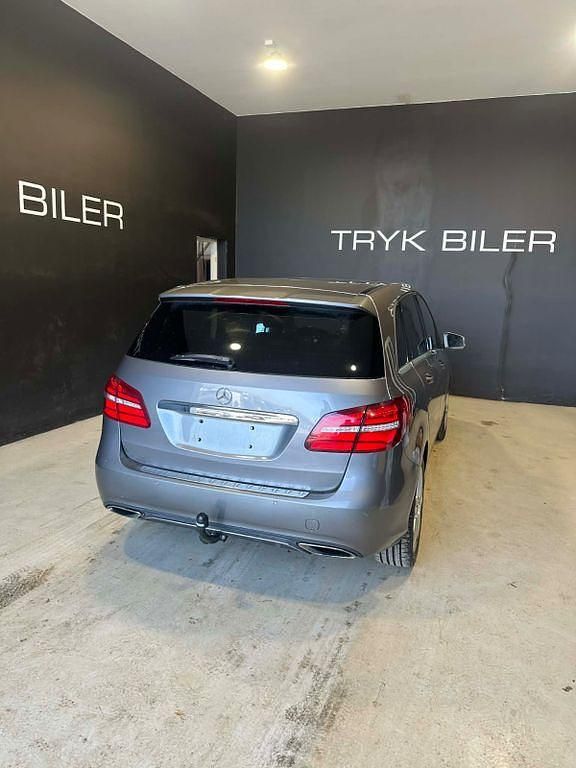 Gebraucht Mercedes B220 177 PS (130 kW) 2016 Grau Van / Kleinbus