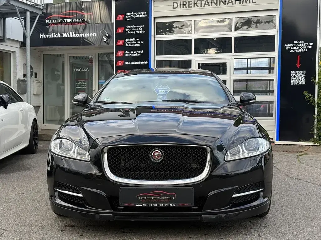 Gebraucht Jaguar XJ Portfolio 275 PS (202 kW) 2014 Schwarz Limousine