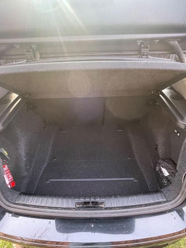 Gebraucht BMW 116 116 PS (85 kW) 2011 Schwarz Kleinwagen