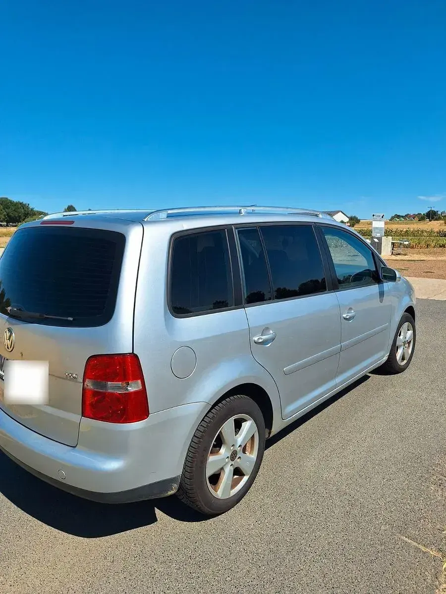 Gebraucht VW Touran Trendline 105 PS (77 kW) 2005 Silber Van / Kleinbus