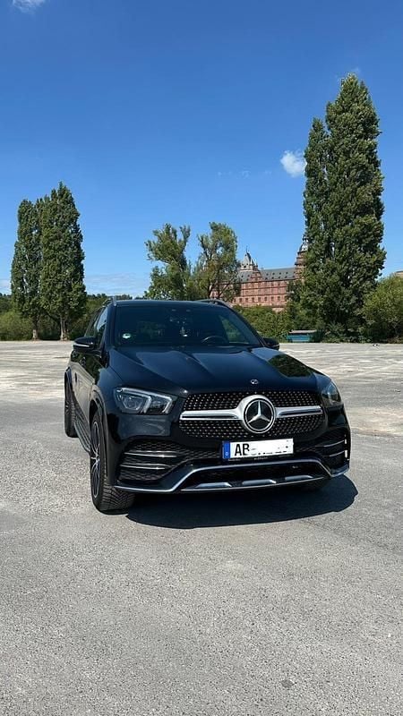 Schwarz Gebraucht 2020 Mercedes GLE350 AMG SUV | 61.900 € (Etwas zu teuer) - Bild 1/4