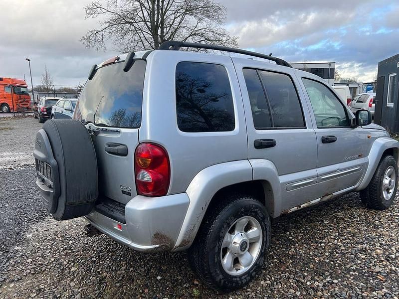 Gebraucht Jeep Cherokee Limited 150 PS (110 kW) 2004 Silber SUV