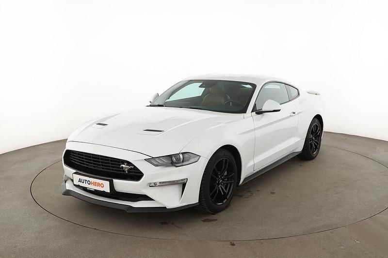 Second-hand Ford Mustang Basis 2020 Alb Coupe