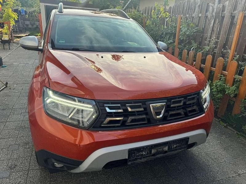 Orange Gebraucht 2021 Dacia Duster Prestige SUV | 16.800 € (Guter Preis) - Bild 1/4