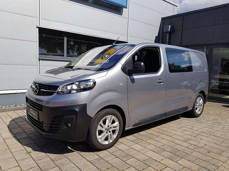 Grau Gebraucht 2023 Opel Vivaro Edition Van | 27.650 € (Teuer) - Bild 1/4