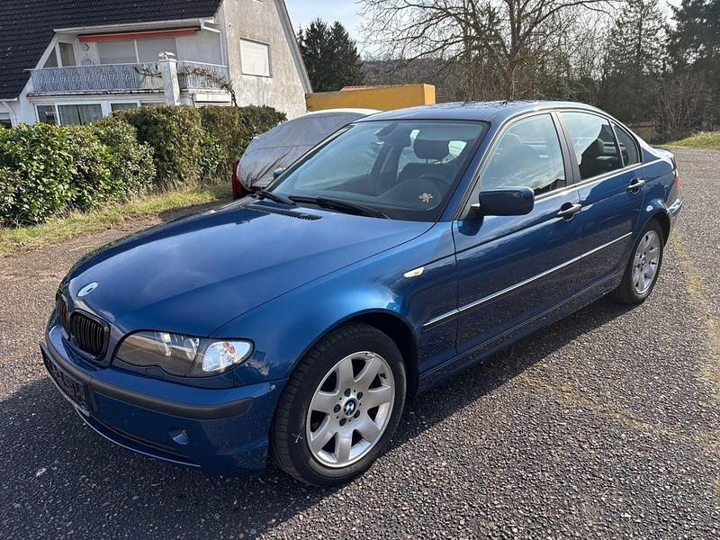 Gebraucht BMW 316 116 PS (85 kW) 2002 Blau Limousine