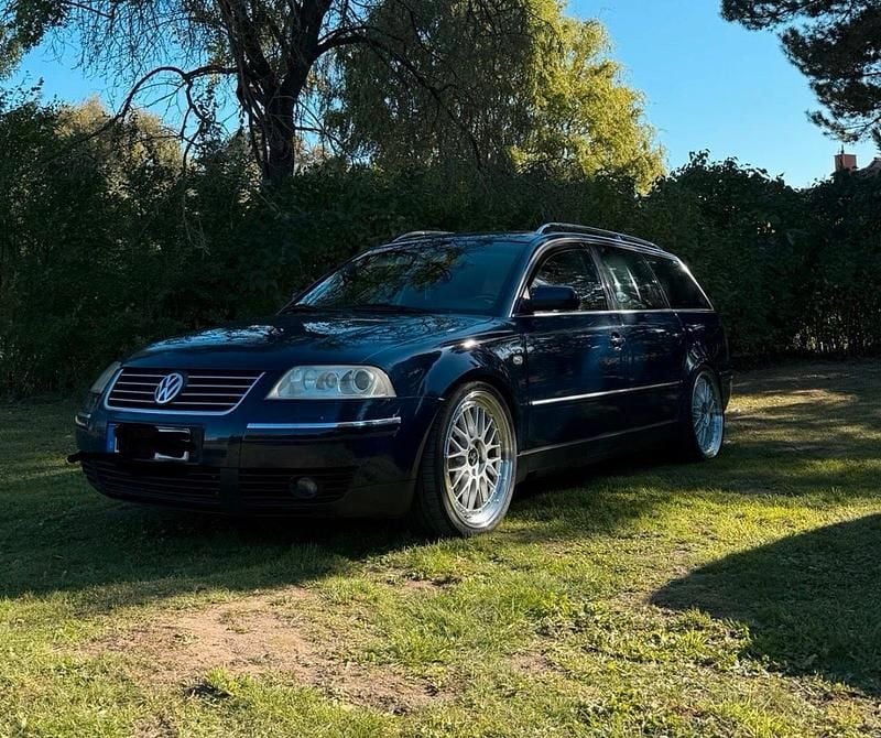 Gebraucht VW Passat 131 PS (96 kW) 2001 Blau Kombi