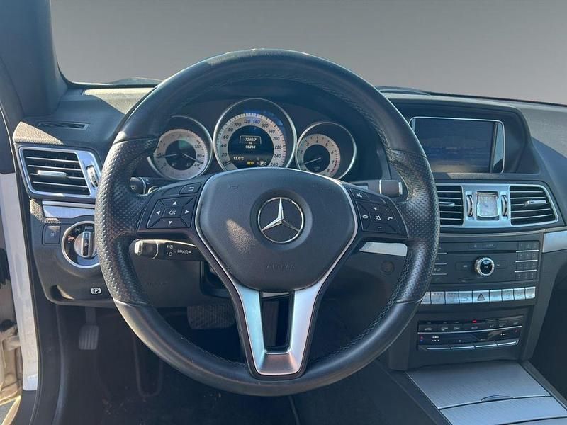 Gebraucht Mercedes E200 Sport 184 PS (135 kW) 2016 Weiß Cabrio
