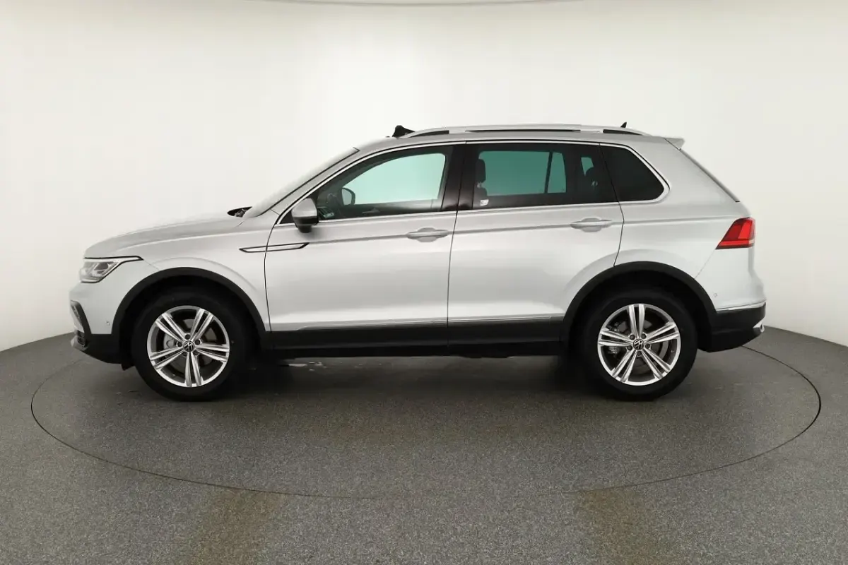 Gebraucht VW Tiguan Elegance 150 PS (110 kW) 2021 Silber SUV