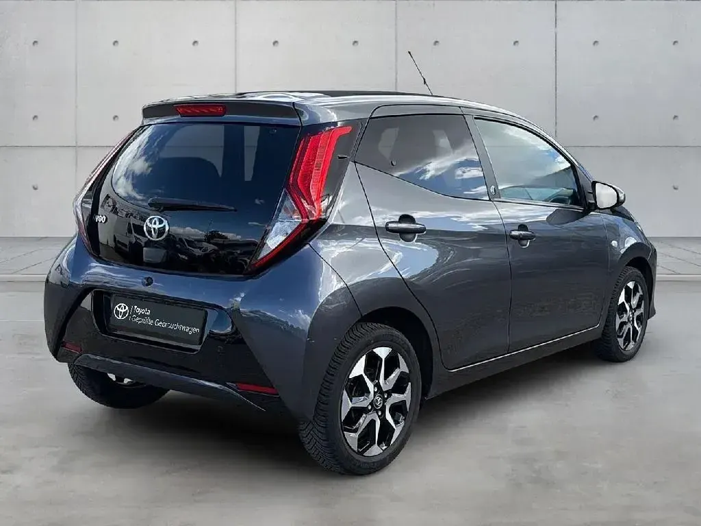 Gebraucht Toyota Aygo X-play 72 PS (52 kW) 2021 Other Kleinwagen