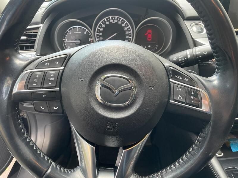 Grau Gebraucht 2015 Mazda 6 Sports-Line Kombi | 11.800 € - Bild 1/4