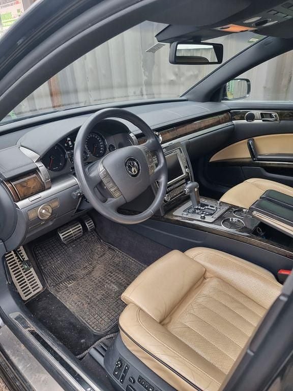 Gebraucht VW Phaeton 276 PS (202 kW) 2013 Schwarz Limousine