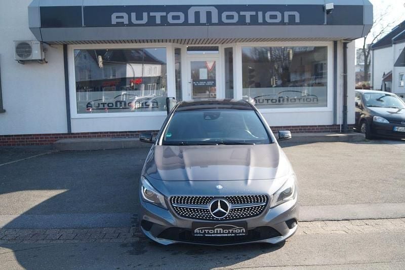 Gebraucht Mercedes CLA220 Shooting Brake 177 PS (130 kW) 2016 Grau Kombi