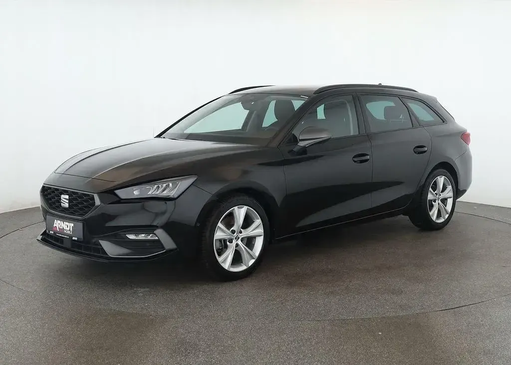 Gebraucht Seat Leon FR 150 PS (110 kW) 2024 Midnight schwarz Limousine