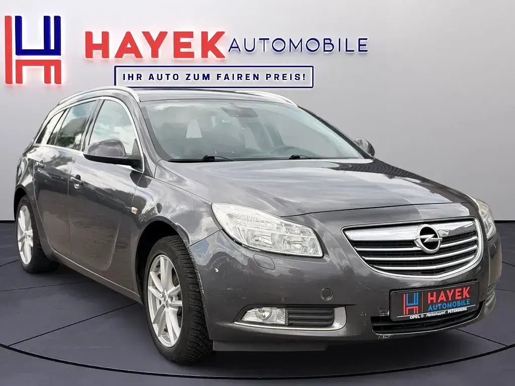 Gebraucht Opel Insignia Edition 140 PS (102 kW) 2010 Grau Kombi