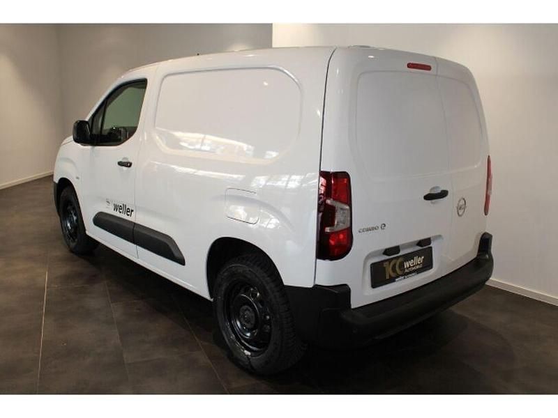 Gebraucht Opel Combo-e Life Edition 100 kW (136 PS) 2024 Weiss Van / Kleinbus