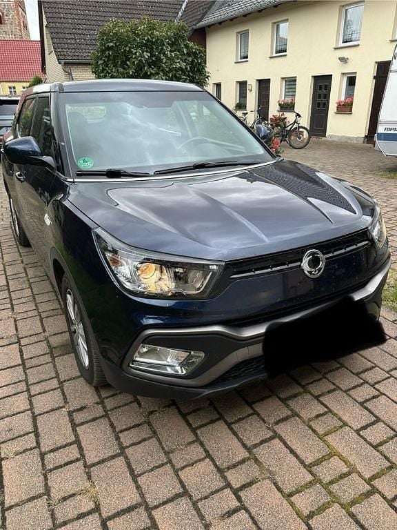 Gebraucht Ssangyong (KGM) XLV Quartz 116 PS (85 kW) 2017 Schwarz SUV
