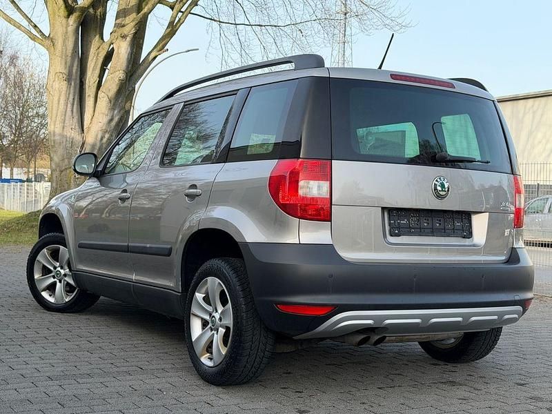 Gebraucht Skoda Yeti GreenLine 105 PS (77 kW) 2012 Beige SUV