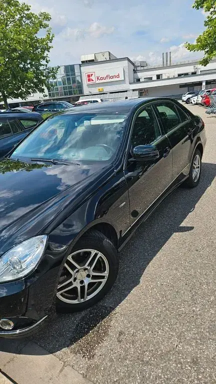 Gebraucht Mercedes E350 Elegance 292 PS (214 kW) 2009 Schwarz Limousine