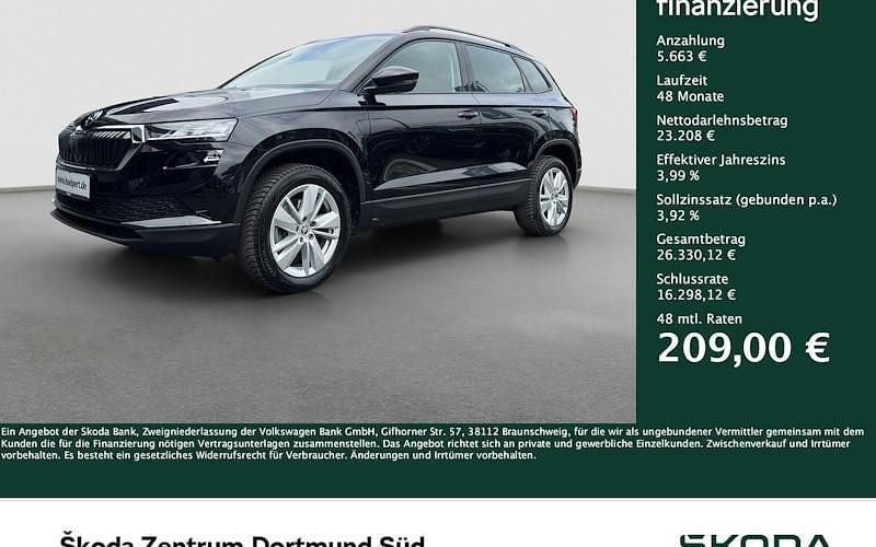 Schwarzmagic perleffekt Gebraucht 2024 Skoda Karoq Selection SUV | 28.871 € (Superpreis) - Bild 1/4