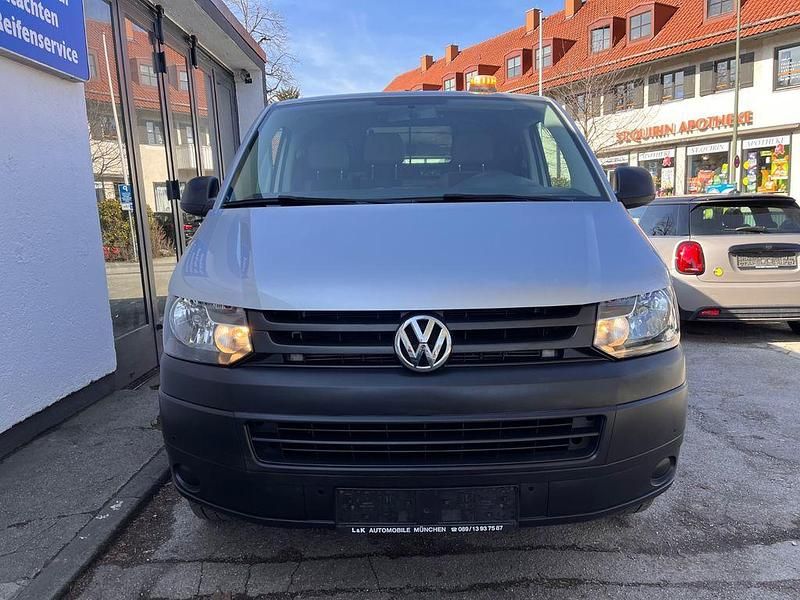 Gebraucht VW Transporter 140 PS (102 kW) 2015 Silber Van