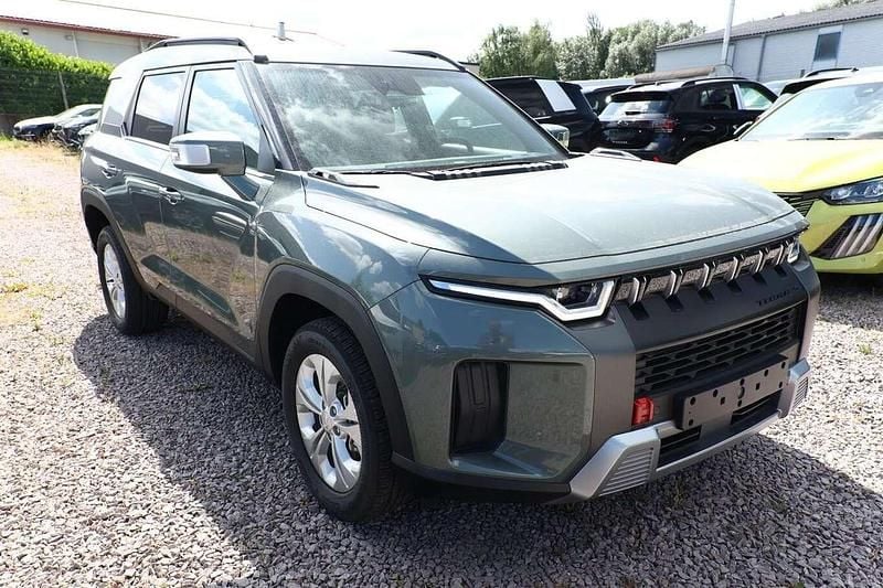 Forest green Neu 2025 Ssangyong Torres SUV | 21.434 € - Bild 1/4