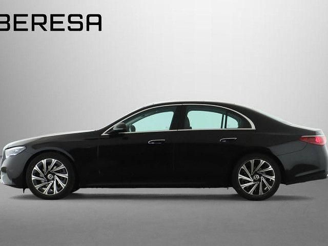 Gebraucht Mercedes E200 Avantgarde 204 PS (150 kW) 2024 Schwarz Limousine