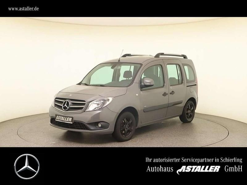 Delfingrau Gebraucht 2016 Mercedes Citan 111 Edition Kombi | 11.399 € (Guter Preis) - Bild 1/4