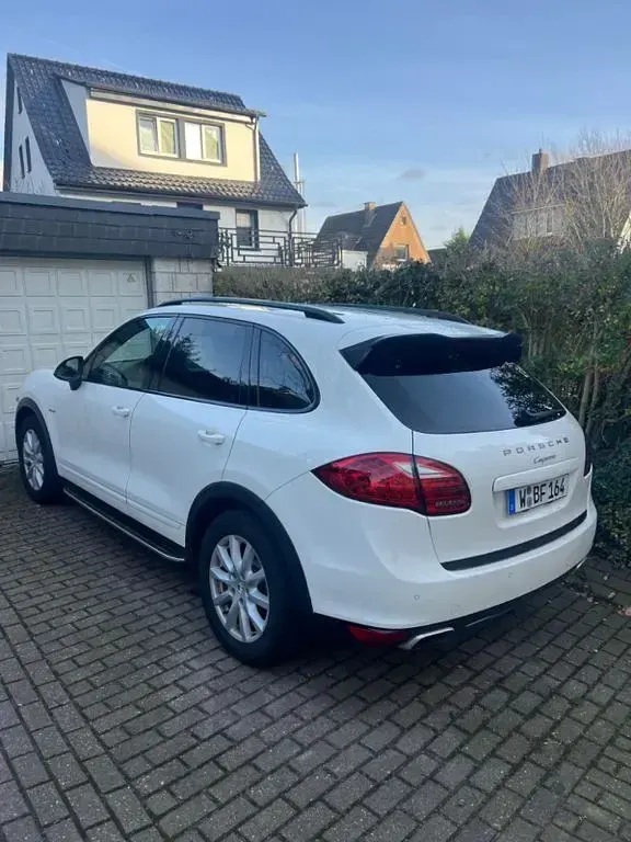 Gebraucht Porsche Cayenne 245 PS (180 kW) 2011 Weiß SUV