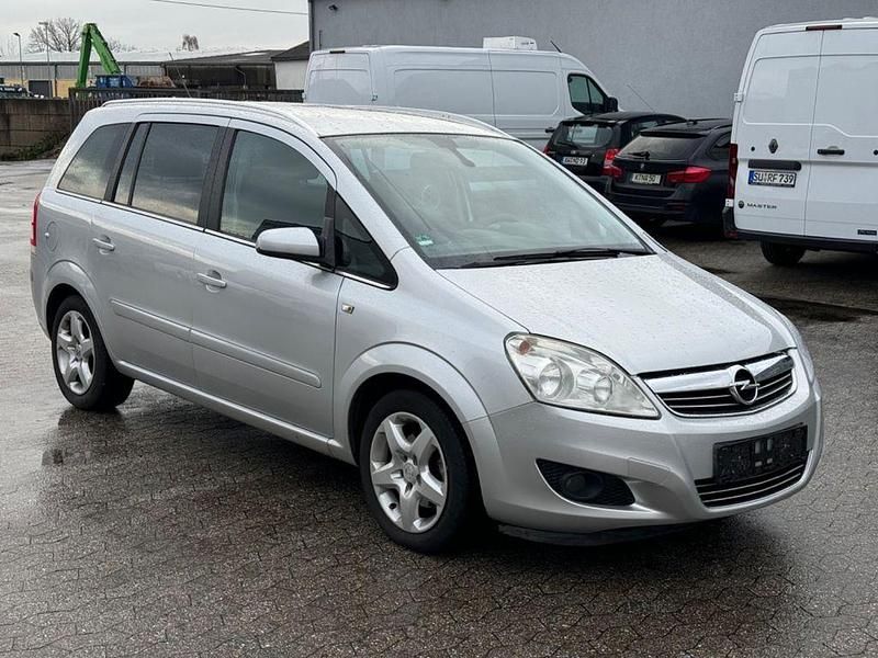 Gebraucht Opel Zafira 140 PS (102 kW) 2008 Silber Van / Kleinbus