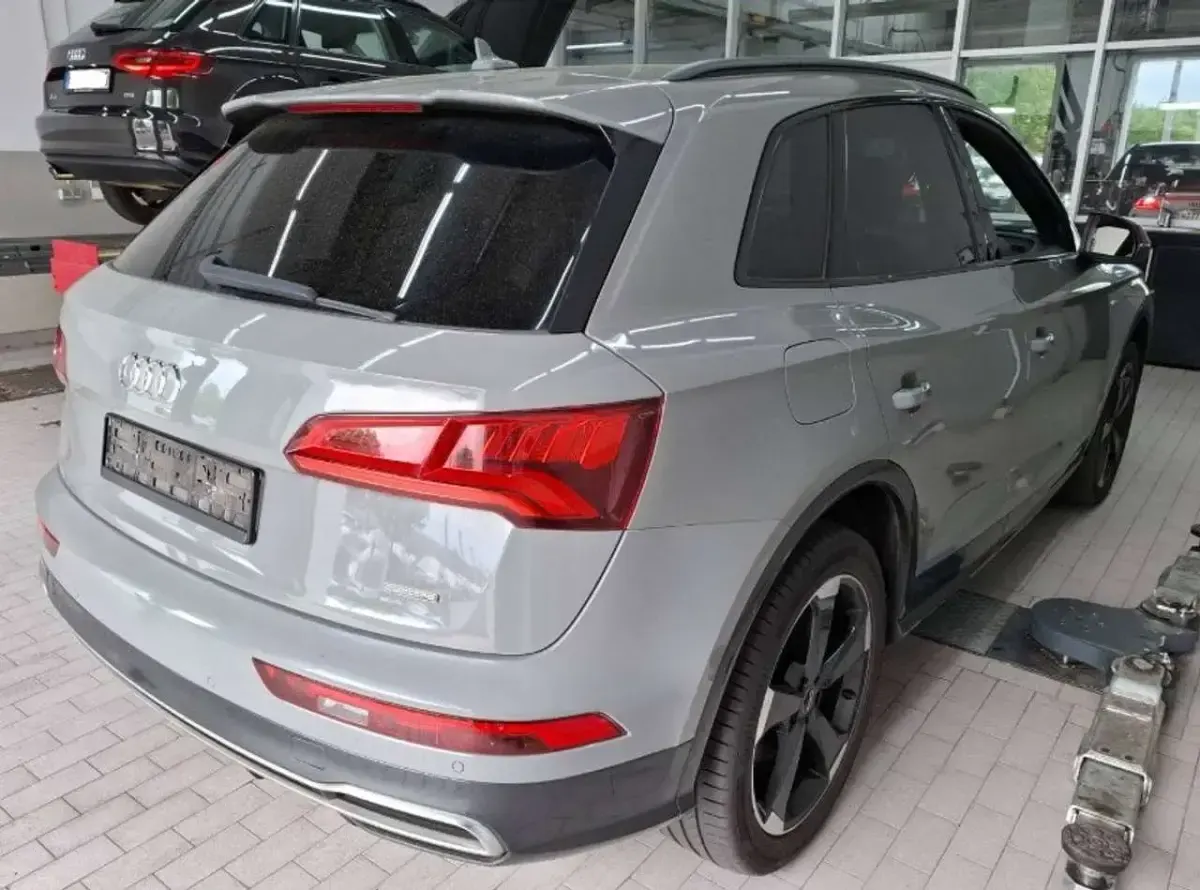 Gebraucht Audi Q5 S-Line 190 PS (139 kW) 2017 Quantumgrau SUV