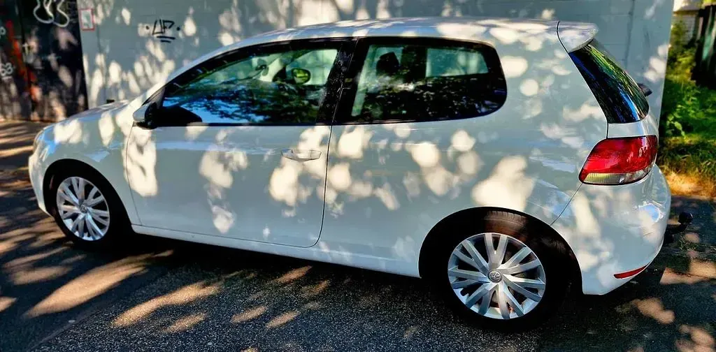 Gebraucht VW Golf VI Trendline 80 PS (58 kW) 2009 Weiß Kleinwagen