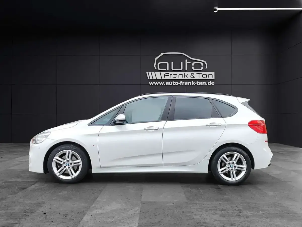 Gebraucht BMW 218 M Sport 136 PS (100 kW) 2016 Mineralweiss Van / Kleinbus