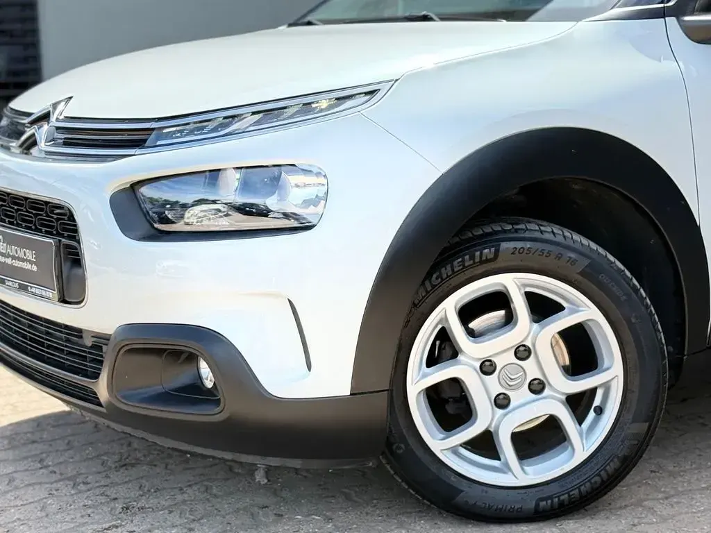 Gebraucht Citroën C4 Shine 110 PS (80 kW) 2020 Weiß Limousine