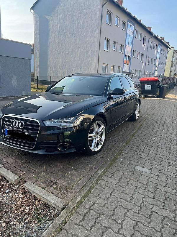 Schwarz Gebraucht 2013 Audi A6 Kombi | 15.000 € (Etwas zu teuer) - Bild 1/4