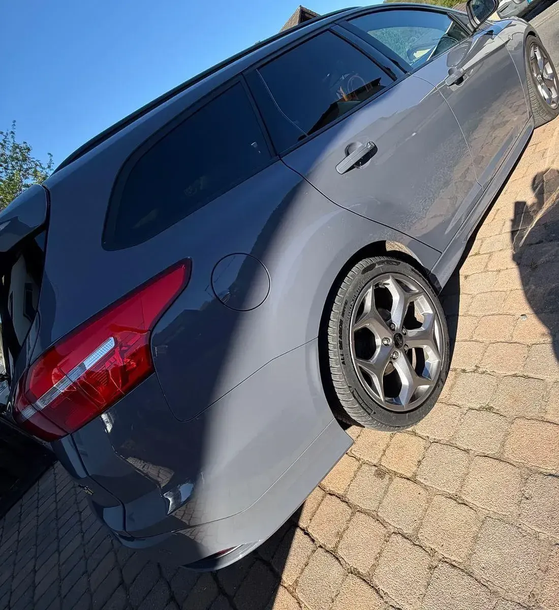 Gebraucht Ford Focus Sport 250 PS (183 kW) 2018 Grau Kombi