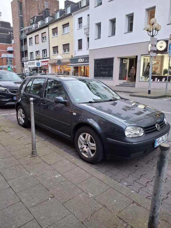 Grau Gebraucht 1996 VW Golf III Limousine | 2.200 € (Superpreis) - Bild 1/4