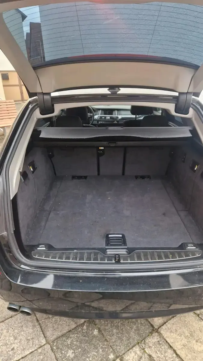 Gebraucht BMW 520 184 PS (135 kW) 2013 Schwarz Kombi