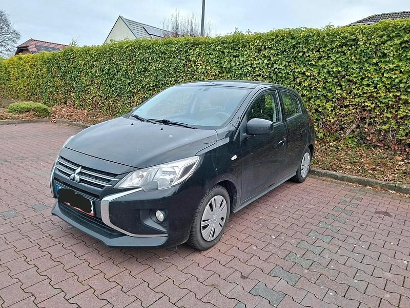 Schwarz Gebraucht 2020 Mitsubishi Space Star Edition Kleinwagen | 7.900 € - Bild 1/4