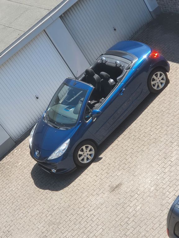 Blau Gebraucht 2008 Peugeot 207 Cabrio | 3.990 € (Etwas zu teuer) - Bild 1/3