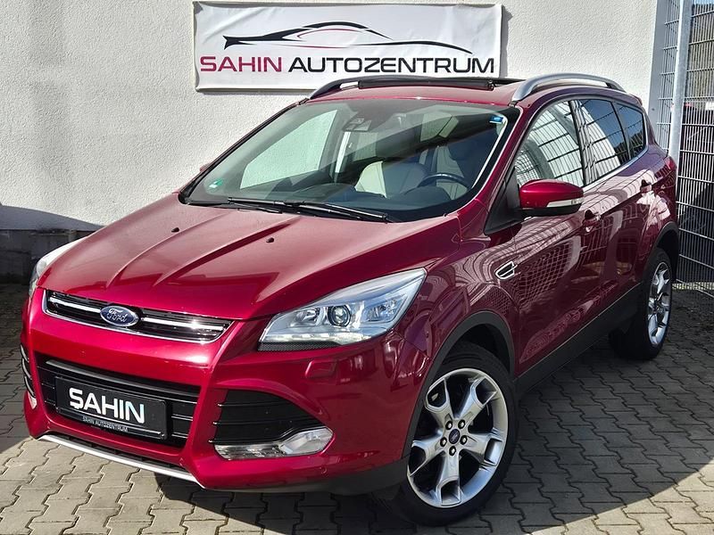 Gebraucht Ford Kuga 179 PS (131 kW) 2015 Rot SUV