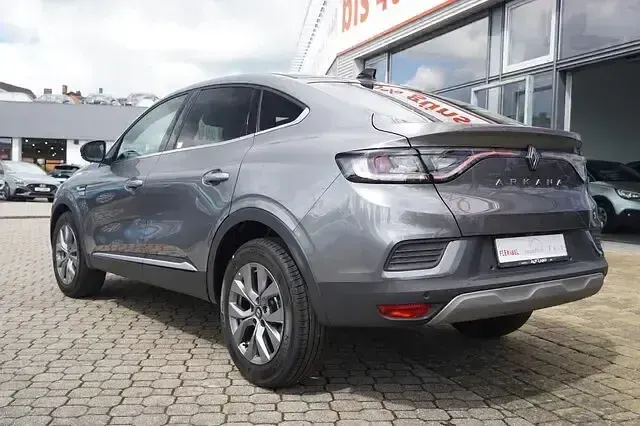 Neu Renault Arkana 140 PS (102 kW) 2026 Grau SUV
