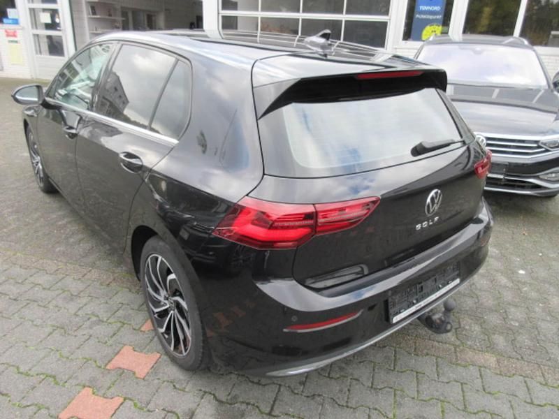 Gebraucht VW Golf VII Style 150 PS (110 kW) 2020 Schwarz Kleinwagen