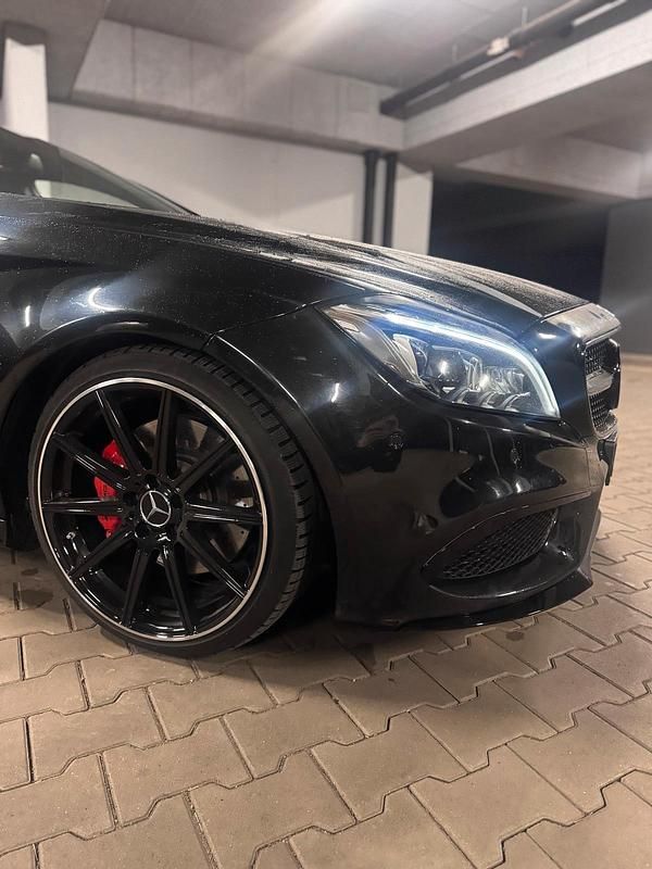 Gebraucht Mercedes CLS350 252 PS (185 kW) 2014 Schwarz Coupé