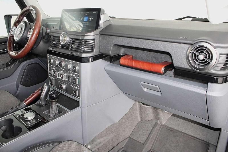 Gebraucht Ineos Grenadier 249 PS (183 kW) 2023 Donny grey metallic SUV