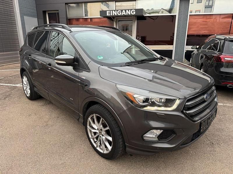Gebraucht Ford Kuga ST-Line 179 PS (131 kW) 2017 Grau SUV