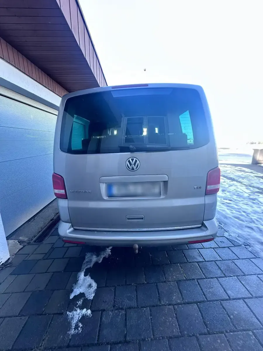 Usata VW T5 Highline 132 CV (97 kW) 2014 Verde Furgone