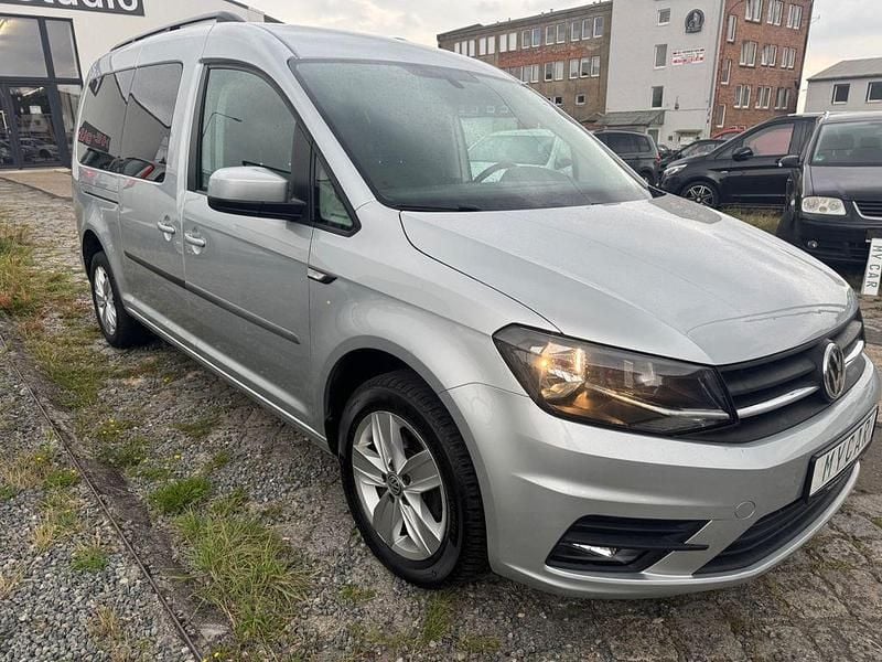 Silber Gebraucht 2017 VW Caddy Maxi Van / Kleinbus | 17.500 € (Etwas zu teuer) - Bild 1/4