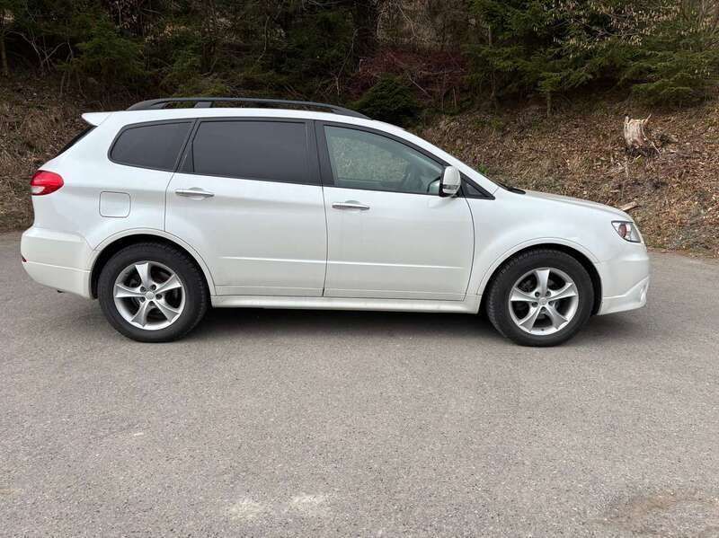 Weiß Gebraucht 2008 Subaru Tribeca Exclusive+ SUV | 6.800 € - Bild 1/4